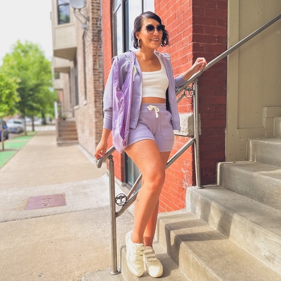 Meet your Posher, Raquel - Picture 2 of 3